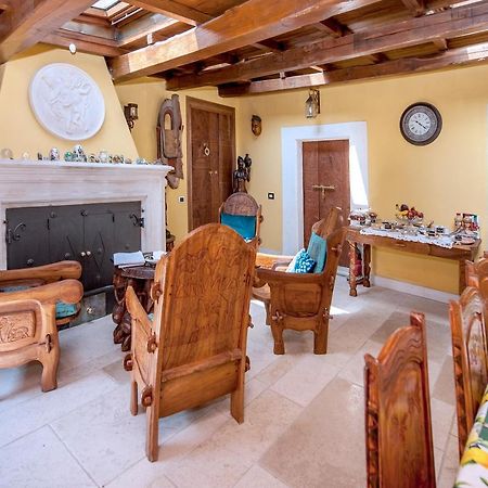 B&B Bone Novelle Dimora Storica Palazzo Zuzi Л'Аквіла Екстер'єр фото