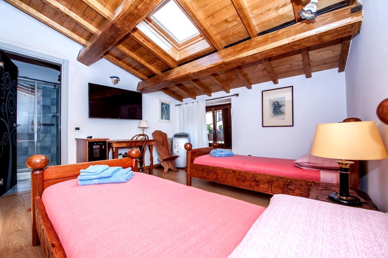 B&B Bone Novelle Dimora Storica Palazzo Zuzi Л'Аквіла Екстер'єр фото